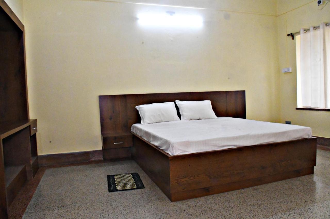 Jhargram Eshani Hotels&Guest House Exterior foto